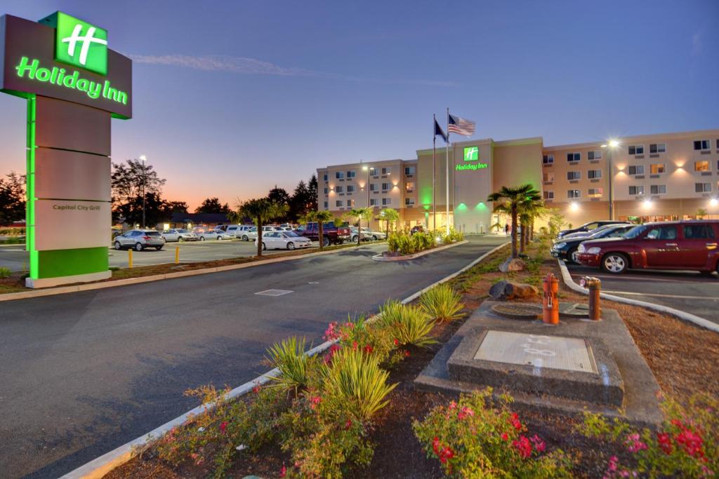 Holiday Inn - Salem an IHG Hotel - image 6