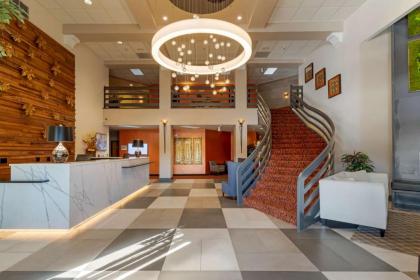 Best Western Plus Mill Creek Inn - image 14