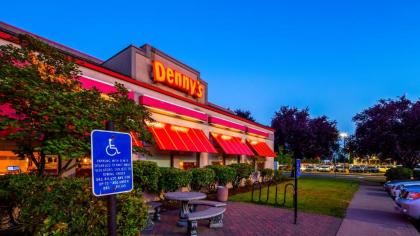 Best Western Plus Mill Creek Inn - image 2