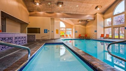 Best Western Plus Mill Creek Inn - image 3