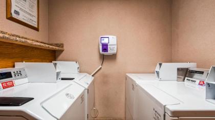 Best Western Plus Mill Creek Inn - image 4