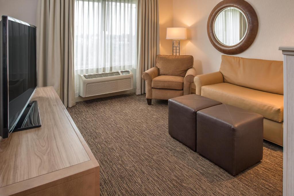 DoubleTree by Hilton North Salem - image 5