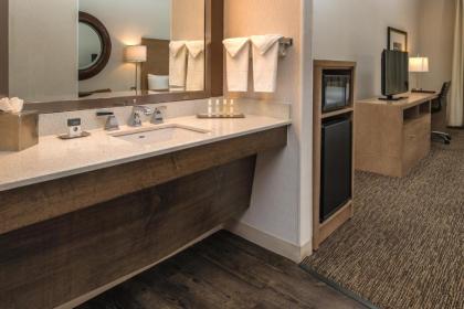 DoubleTree by Hilton North Salem - image 8