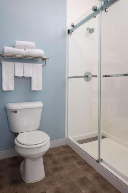 Best Western Premier Keizer Salem Hotel - image 11