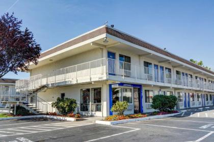 Motel 6 Salem Or
