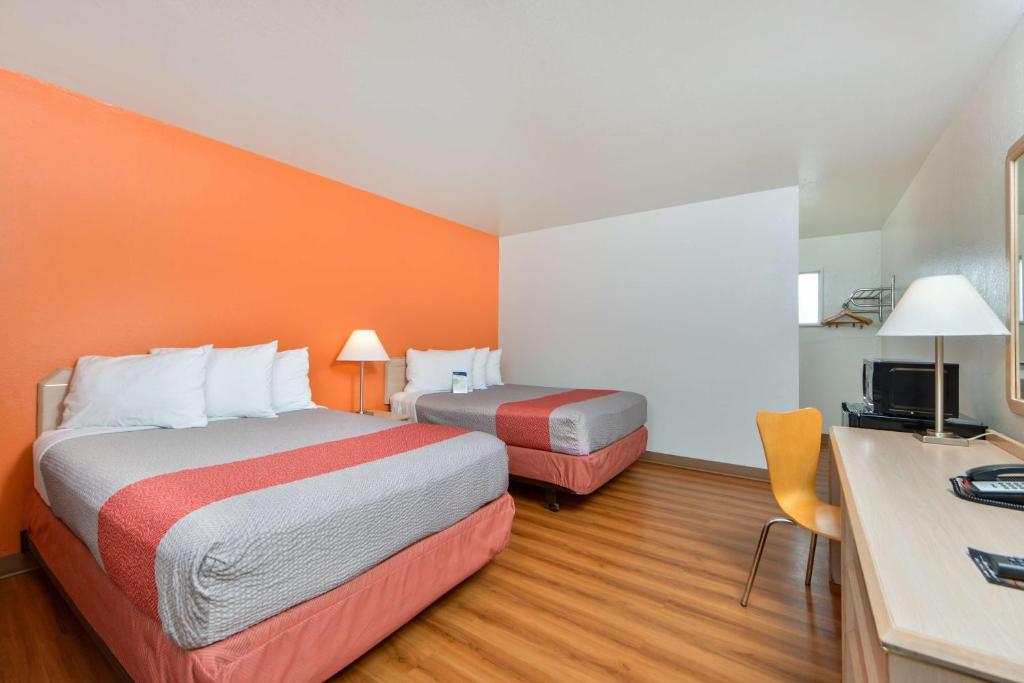 Motel 6-Salem OR - Expo Center - image 6
