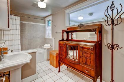 Historic and Charming Salem Home with Mill Creek Views! - image 10