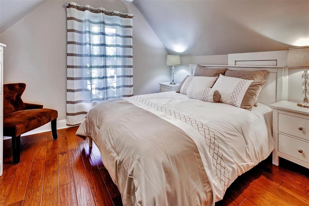 Historic and Charming Salem Home with Mill Creek Views! - image 5