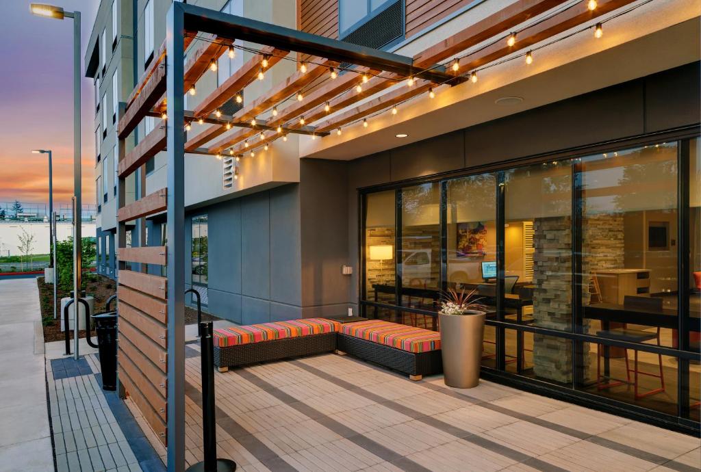 Home2 Suites By Hilton Salem - image 2
