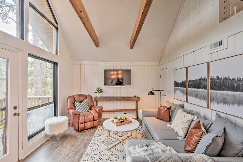 Designer Retreat with Pool Golf and Beach Access - main image