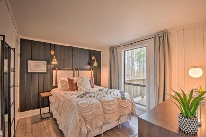 Designer Retreat with Pool Golf and Beach Access - image 10