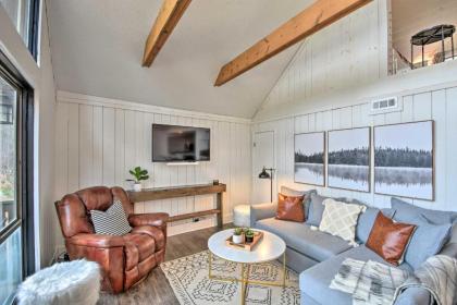 Designer Retreat with Pool Golf and Beach Access - image 9