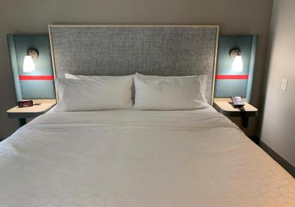 avid hotels - Salem an IHG Hotel - image 9