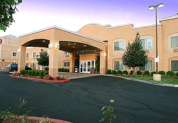 Fairfield Inn & Suites Modesto - image 2