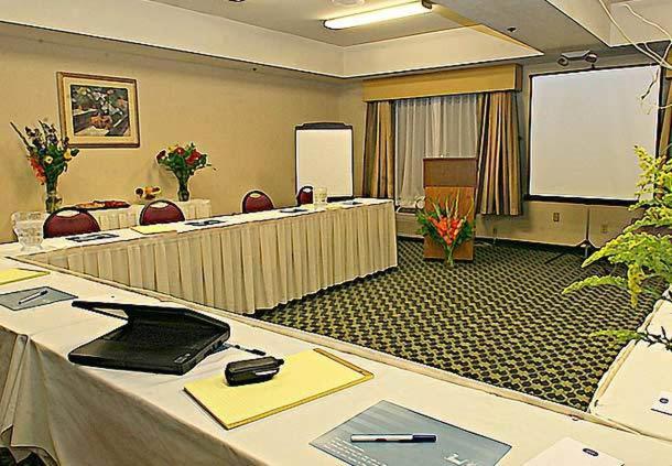 Fairfield Inn & Suites Modesto - image 3
