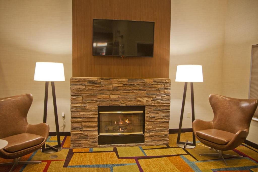 Fairfield Inn & Suites Modesto - image 7