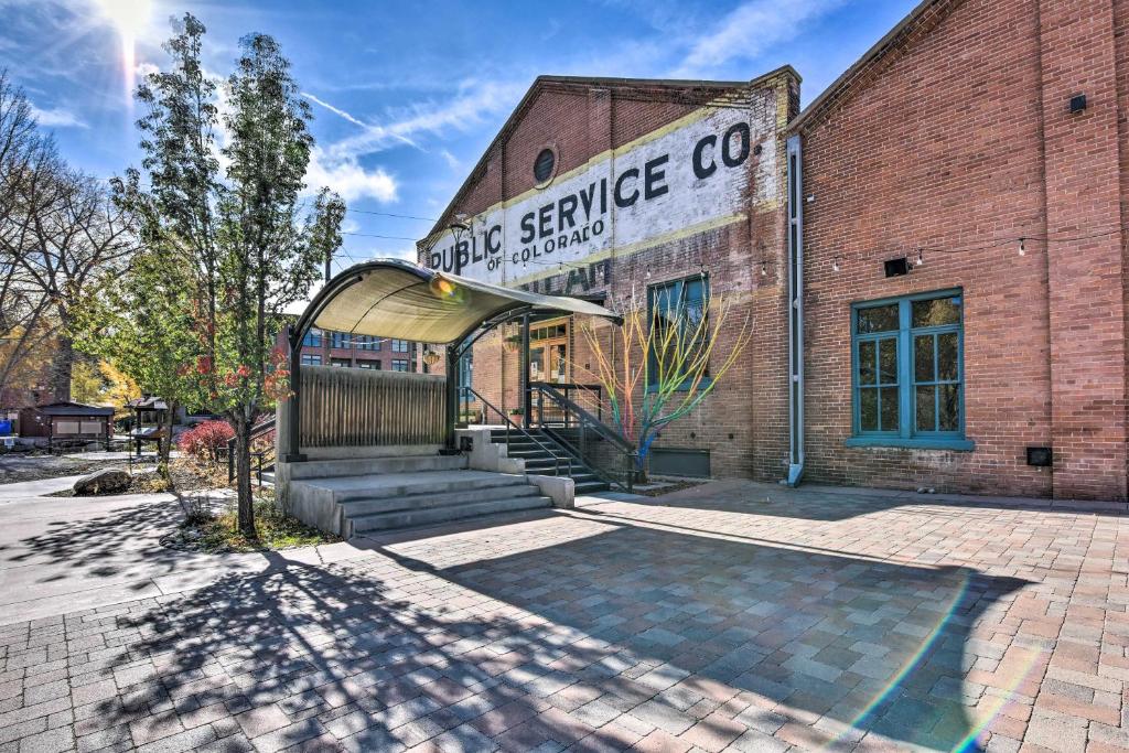 Historic Palace Loft with Reserved Parking Space! - image 4
