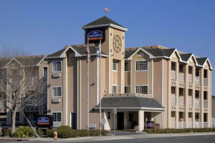 Howard Johnson by Wyndham Salinas Salinas California
