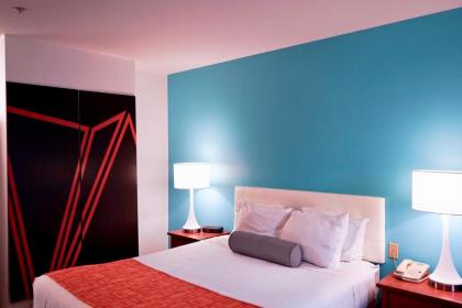 Howard Johnson by Wyndham Salinas - image 10