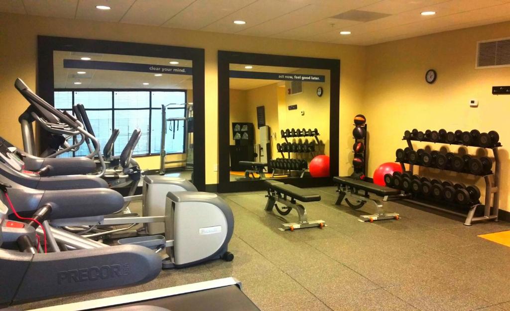 Hampton Inn & Suites Salinas - image 6
