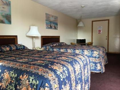 Knotty Pine Motel - image 15