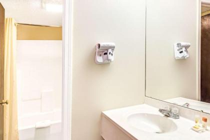 Americas Best Value Inn Salisbury - image 5