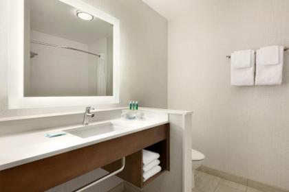 Holiday Inn Express & Suites Salisbury an IHG Hotel - image 12