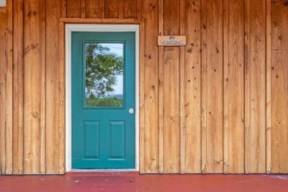 Saluda Mountain Lodge - image 9