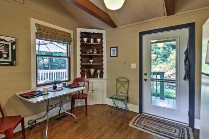 Saluda Cottage with Deck Walk to Downtown and Main St - image 5