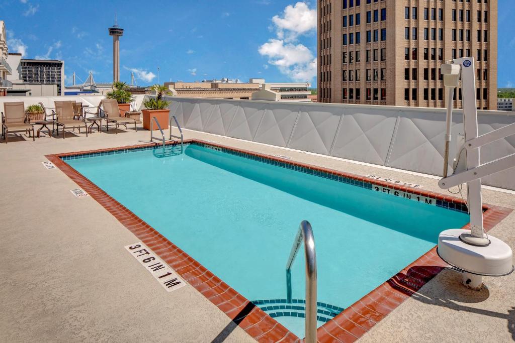 Homewood Suites by Hilton San Antonio Riverwalk/Downtown - image 2