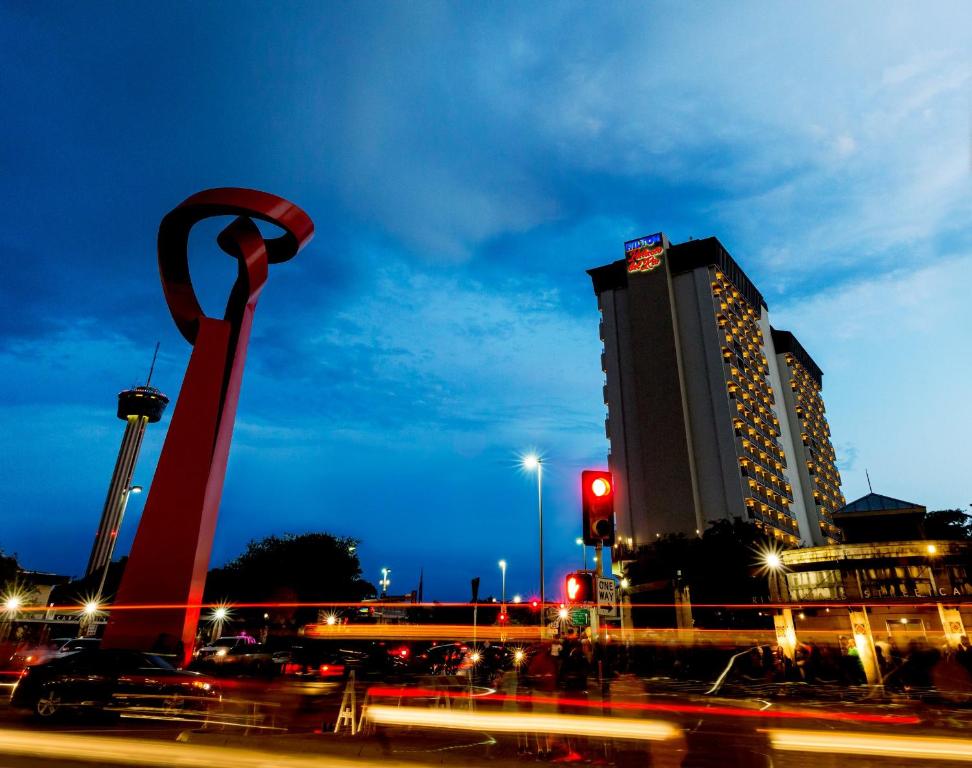 Hilton Palacio del Rio - image 2
