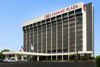 Crowne Plaza Hotel San Antonio Airport an IHG Hotel