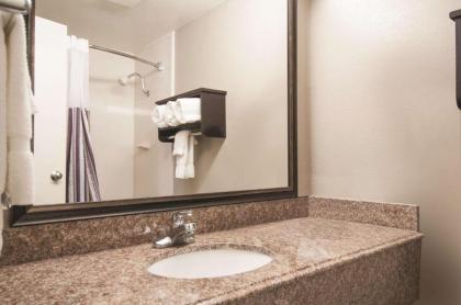 La Quinta Inn by Wyndham San Antonio Brooks City Base - image 2