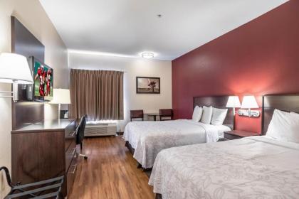 Red Roof Inn PLUS+ San Antonio Downtown - Riverwalk - image 2