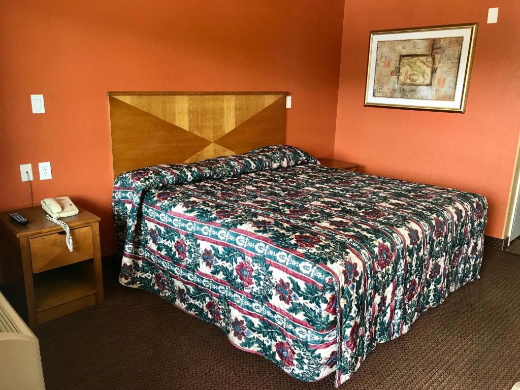 Camino Real Motel - image 5