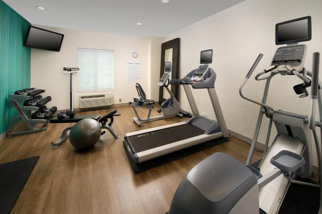 Holiday Inn Express & Suites San Antonio West Sea World Area an IHG Hotel - main image