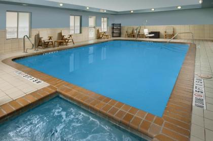 Holiday Inn Express & Suites San Antonio West Sea World Area an IHG Hotel - image 5