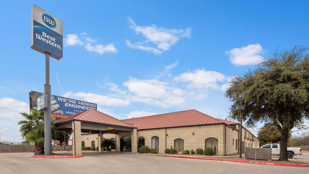 Best Western Ingram Park Inn - main image