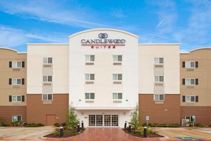 Candlewood Suites San Antonio Downtown an IHG Hotel - image 1