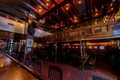 Menger Hotel - image 2