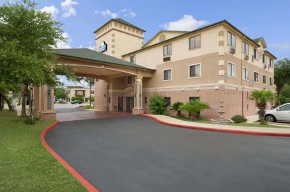 Days Inn  Suites by Wyndham San Antonio NorthStone Oak San Antonio Texas