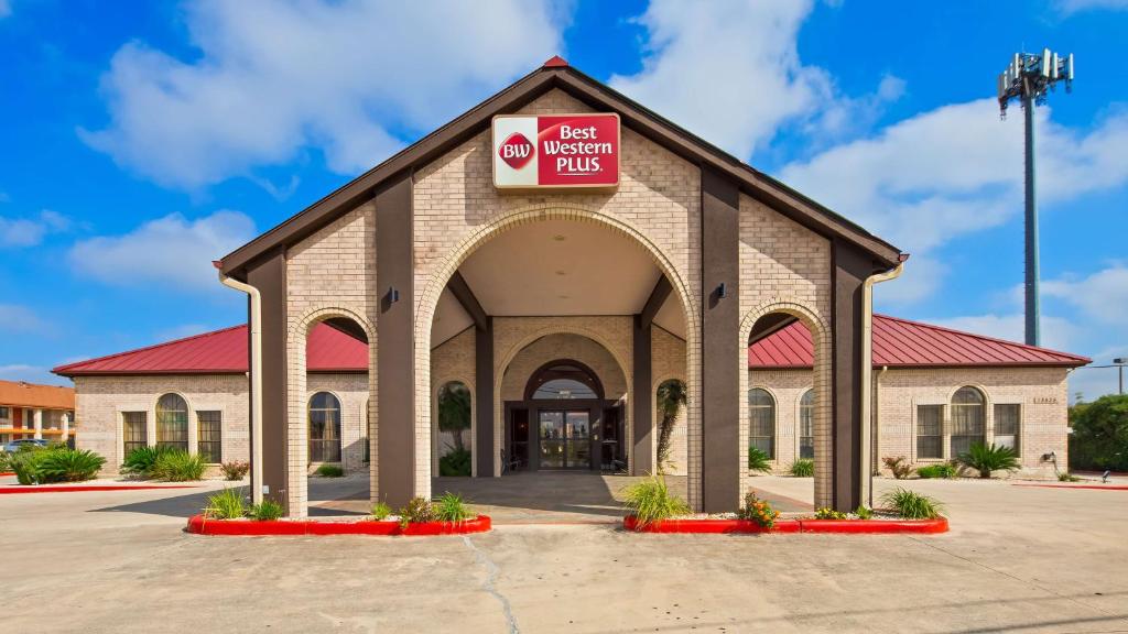 Best Western Plus Fiesta Inn - main image