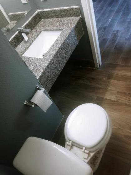 Travel Inn San Antonio - image 3