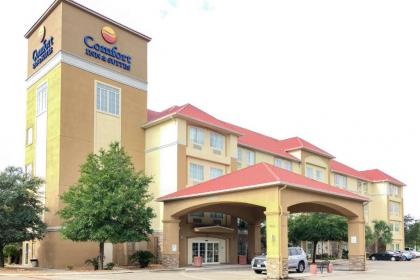 Comfort Inn  Suites Near Six Flags  medical Center San Antonio