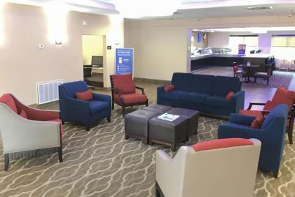 Comfort Inn & Suites Near Six Flags & Medical Center - image 5