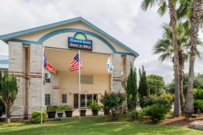 Days Inn by Wyndham San Antonio Southeast By AT&T Center