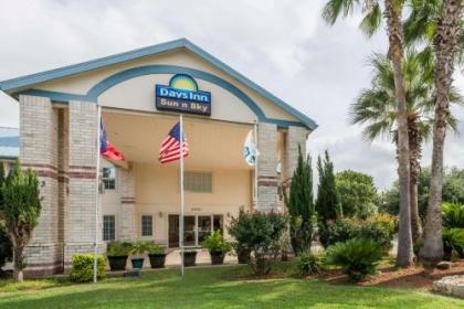 Days Inn by Wyndham San Antonio Southeast By Att Center