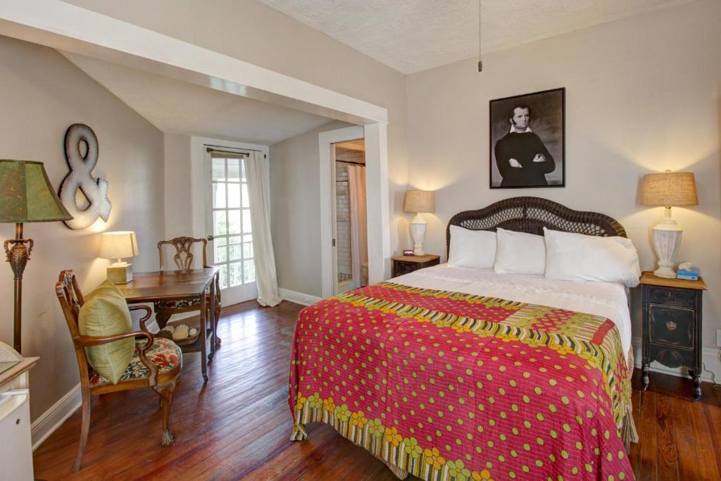 Inn on the Riverwalk - image 2