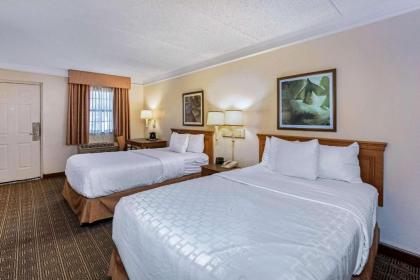 La Quinta Inn by Wyndham San Antonio I-35 N at Rittiman Rd - image 2