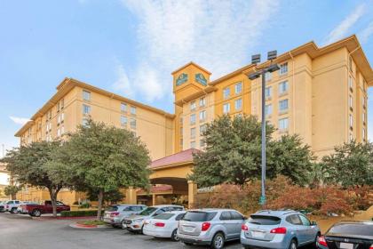 La Quinta Inn & Suites San Antonio Airport